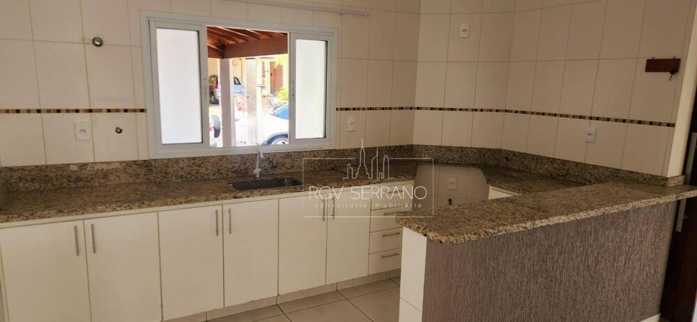 Casa de Condomínio para alugar com 3 quartos, 102m² - Foto 2