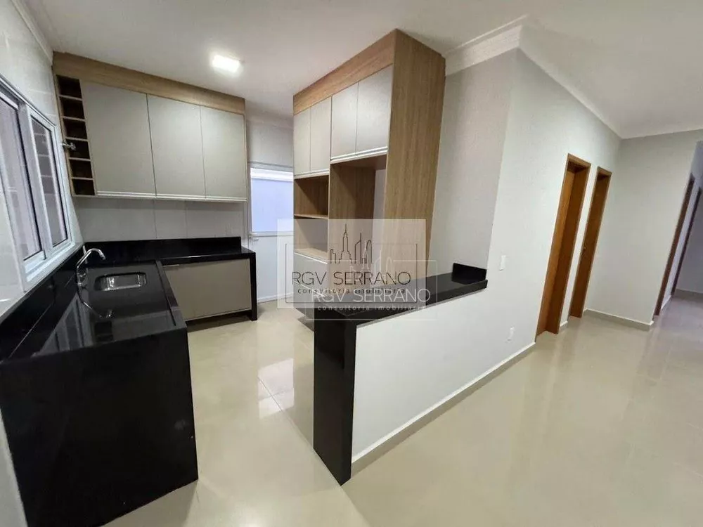 Casa à venda com 3 quartos, 138m² - Foto 2