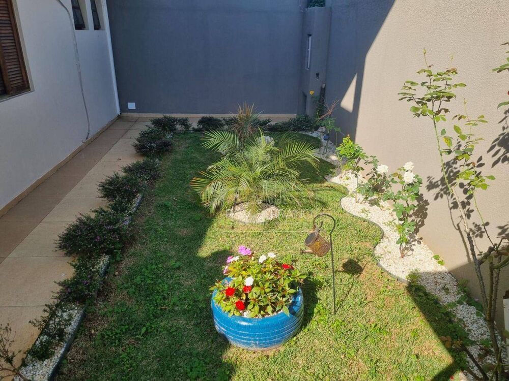 Casa à venda com 5 quartos, 387m² - Foto 8