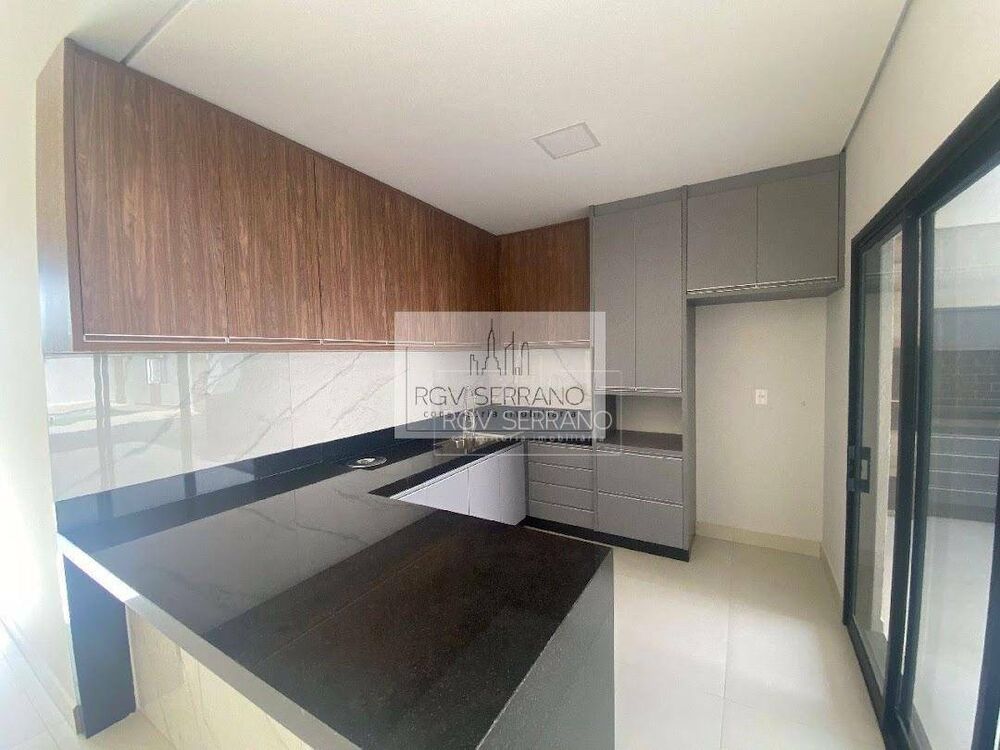 Casa de Condomínio à venda com 3 quartos, 184m² - Foto 2