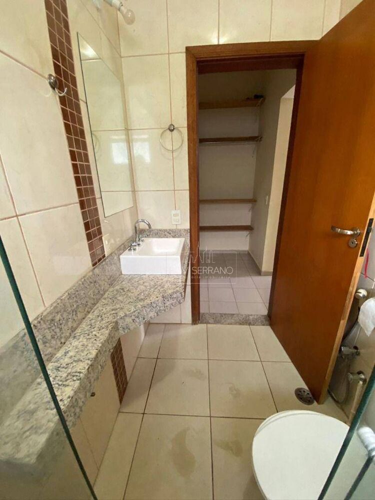 Casa de Condomínio à venda e aluguel com 6 quartos, 290m² - Foto 8