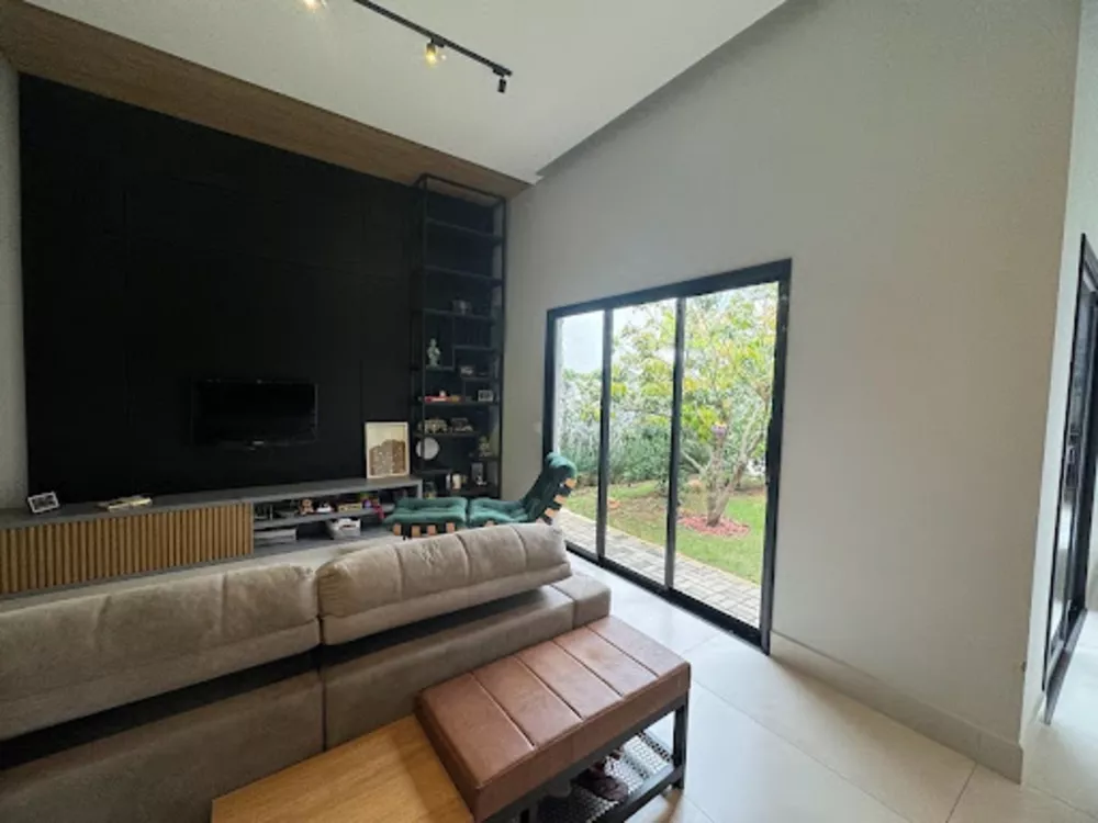 Casa de Condomínio à venda com 2 quartos, 160m² - Foto 2