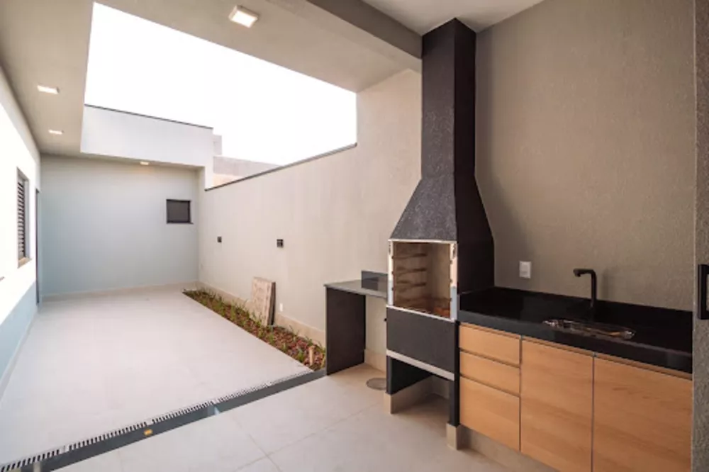 Casa à venda com 3 quartos, 104m² - Foto 1