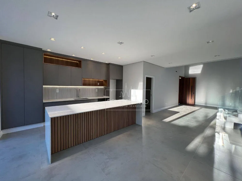 Sobrado, 4 quartos, 299 m² - Foto 2