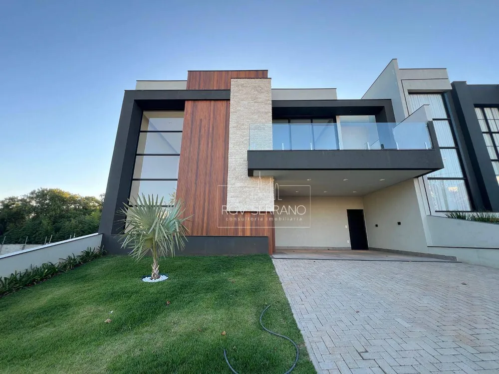 Sobrado, 4 quartos, 299 m² - Foto 1