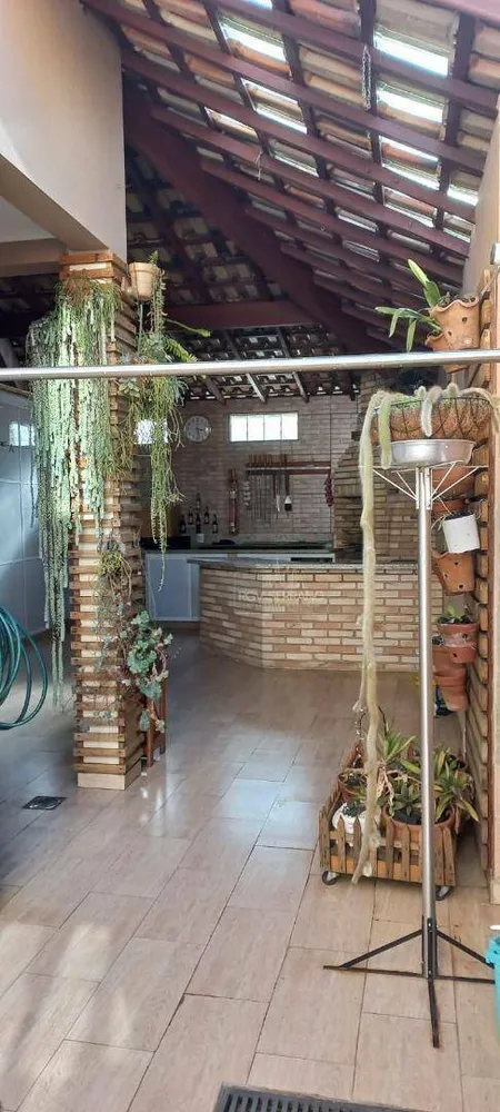 Casa, 3 quartos, 180 m² - Foto 1