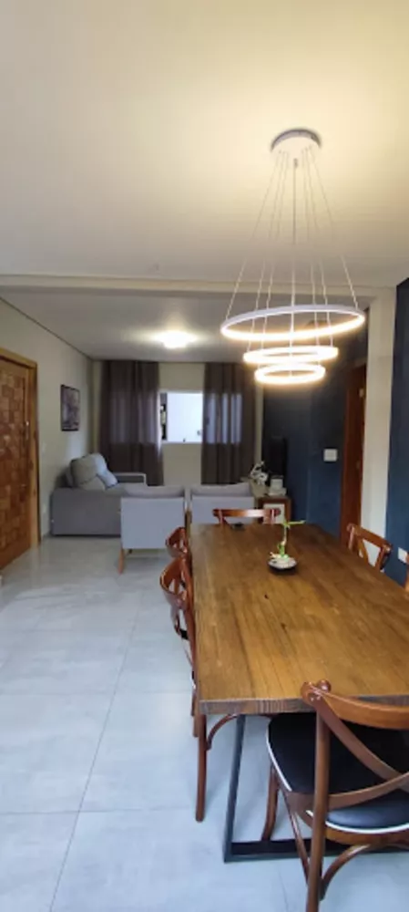 Casa à venda com 3 quartos, 140m² - Foto 2