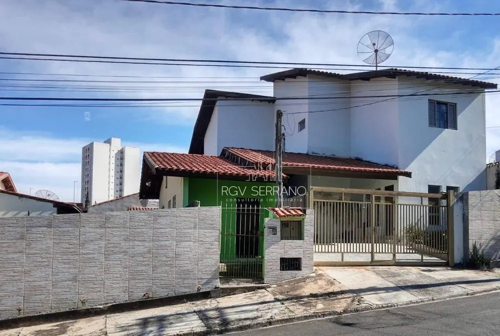 Casa, 3 quartos, 300 m² - Foto 1