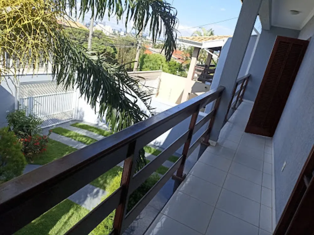 Sobrado, 4 quartos, 237 m² - Foto 1
