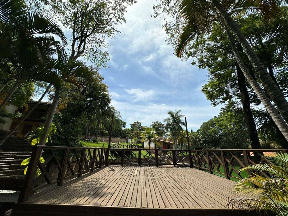 Chácara à venda com 4 quartos, 800m² - Foto 5