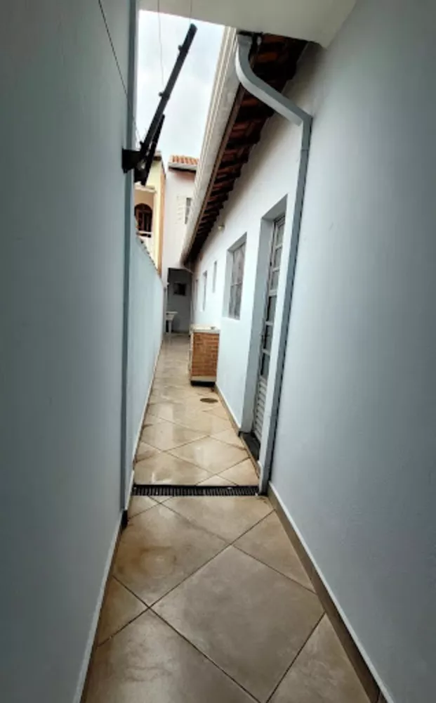 Casa à venda com 4 quartos, 120m² - Foto 2