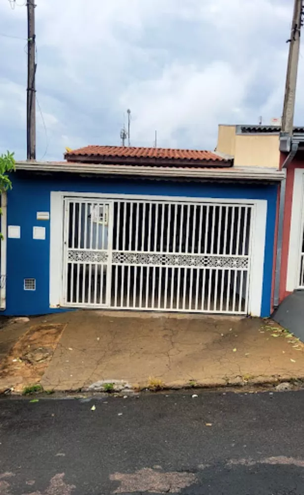 Casa à venda com 4 quartos, 120m² - Foto 1