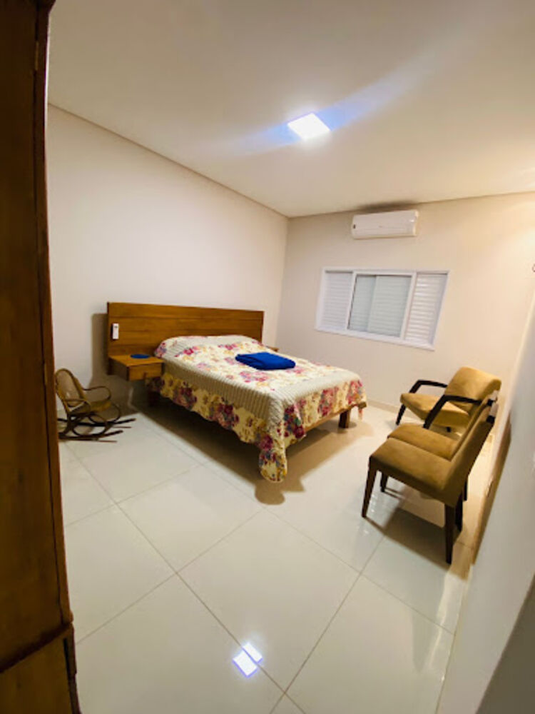 Casa, 3 quartos, 220 m² - Foto 3