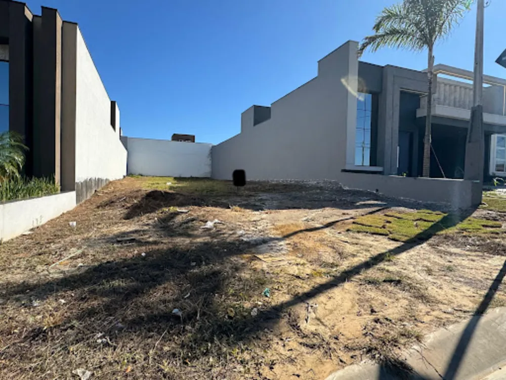 Loteamento e Condomínio, 340 m² - Foto 1