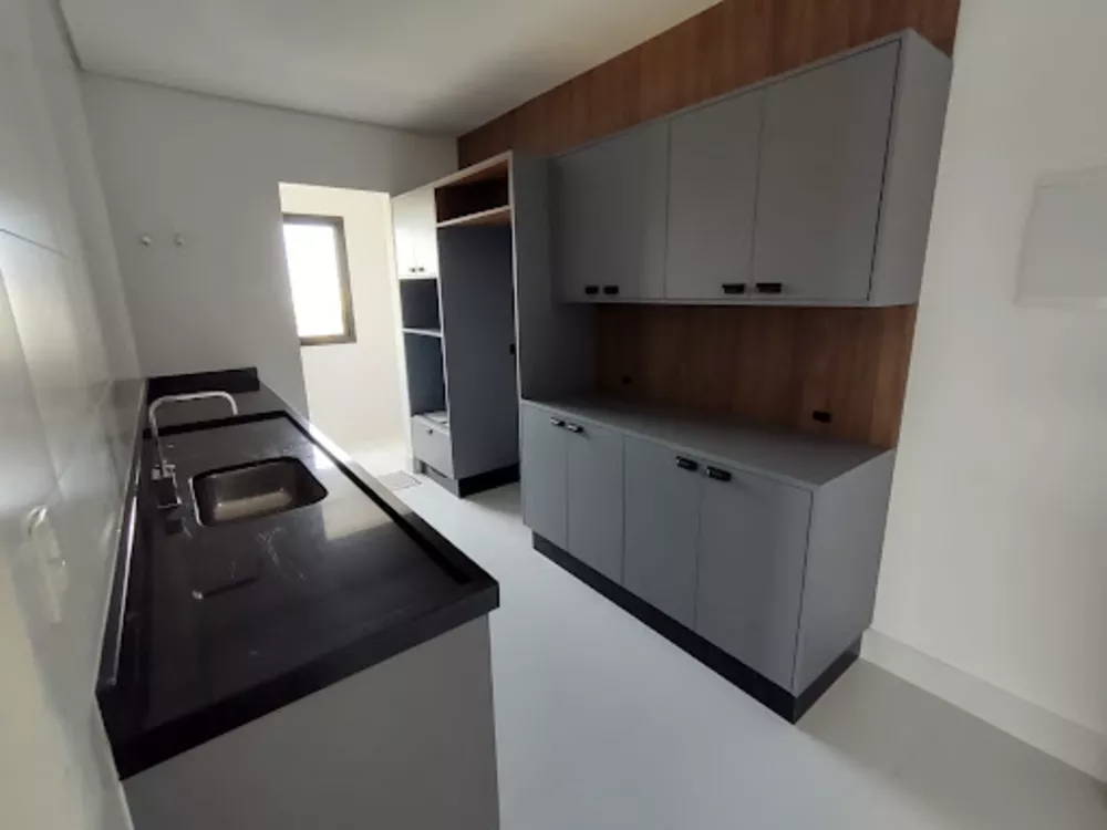 Apartamento à venda com 3 quartos, 126m² - Foto 2