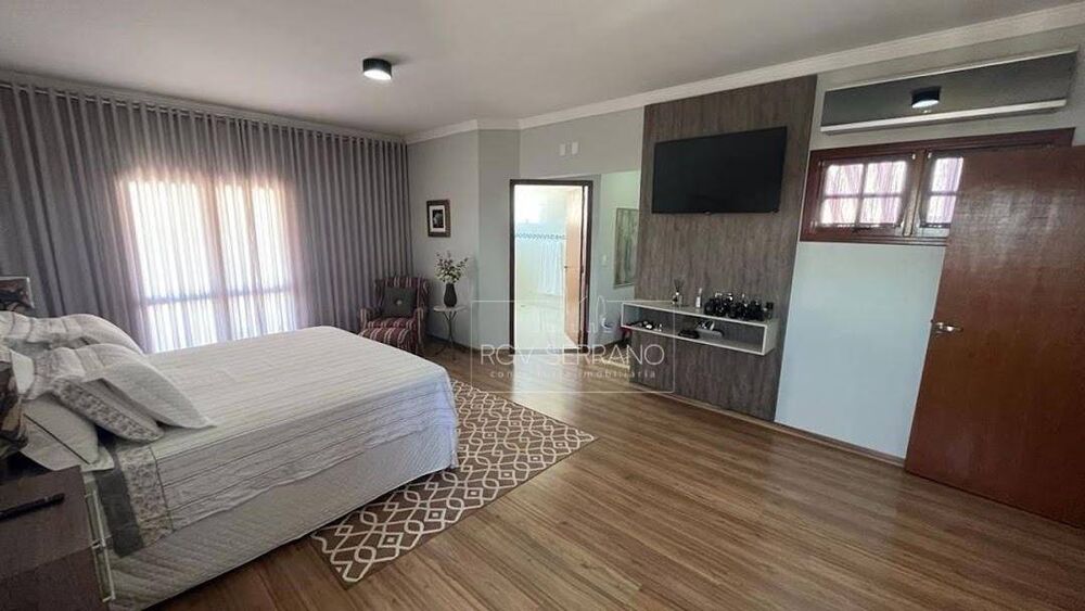 Casa à venda com 3 quartos, 264m² - Foto 2