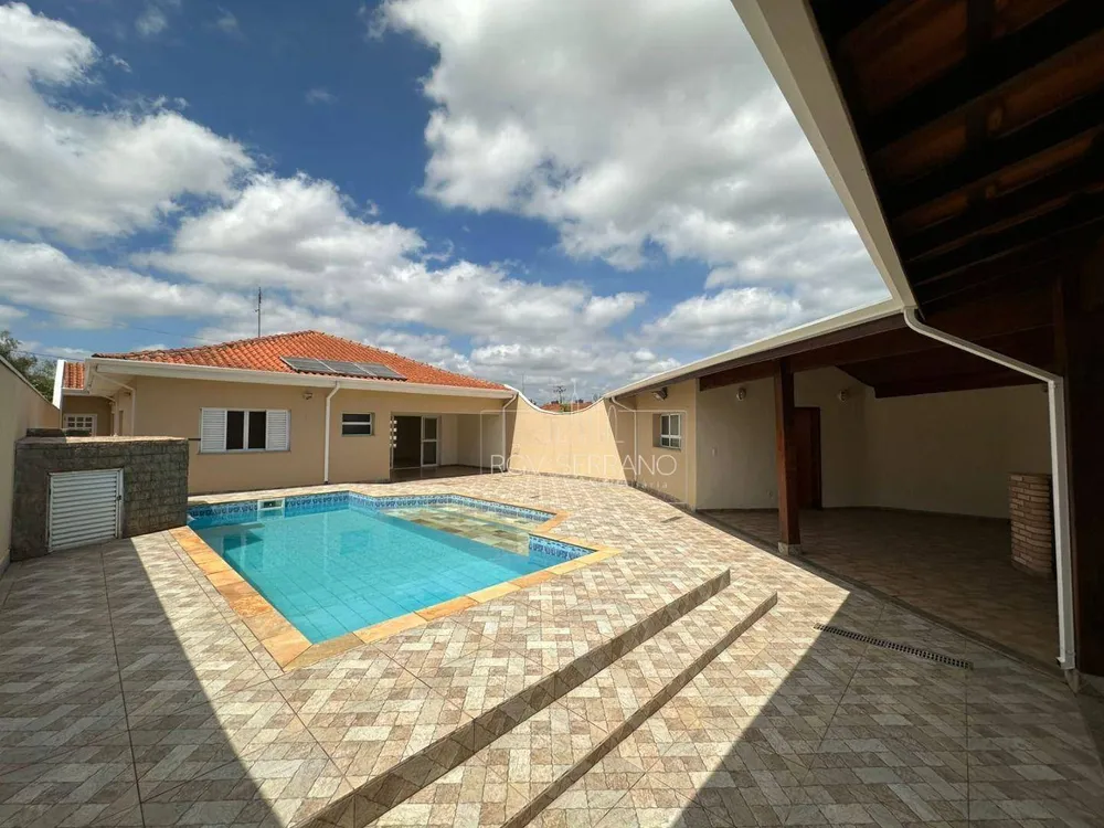 Casa, 4 quartos, 263 m² - Foto 1