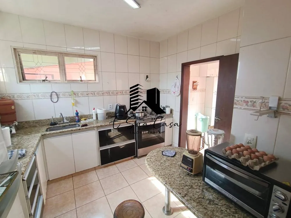 Casa, 4 quartos, 280 m² - Foto 2