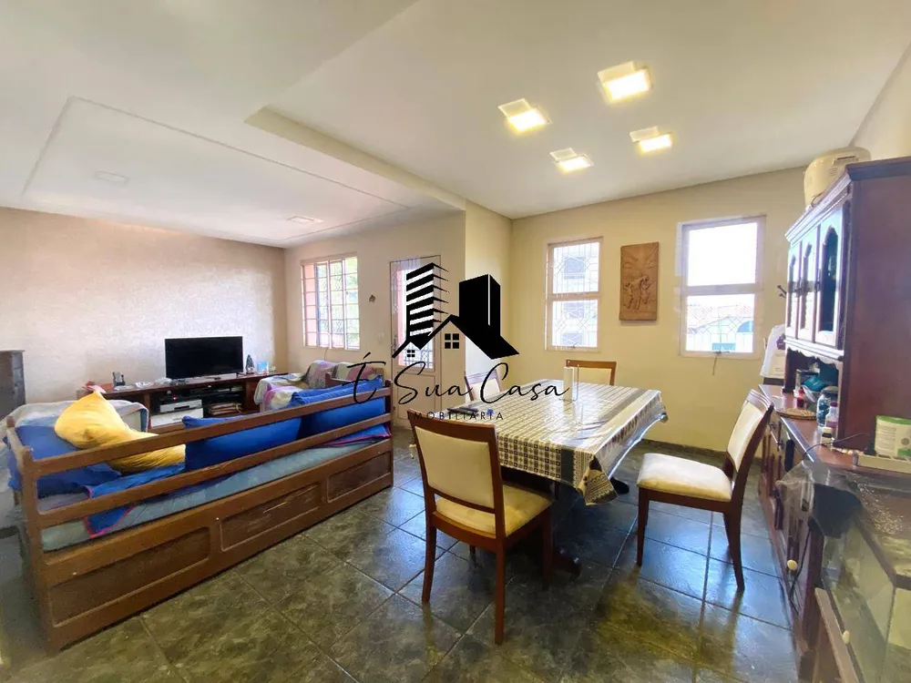 Casa, 4 quartos, 280 m² - Foto 1