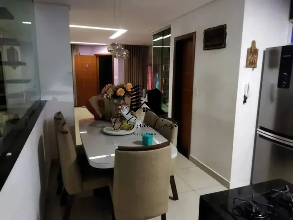 Casa, 3 quartos, 200 m² - Foto 3