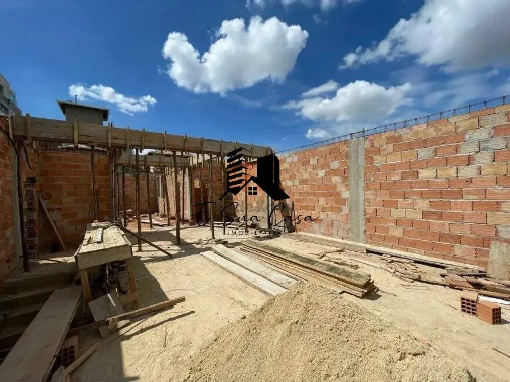 Casa, 4 quartos, 334 m² - Foto 1