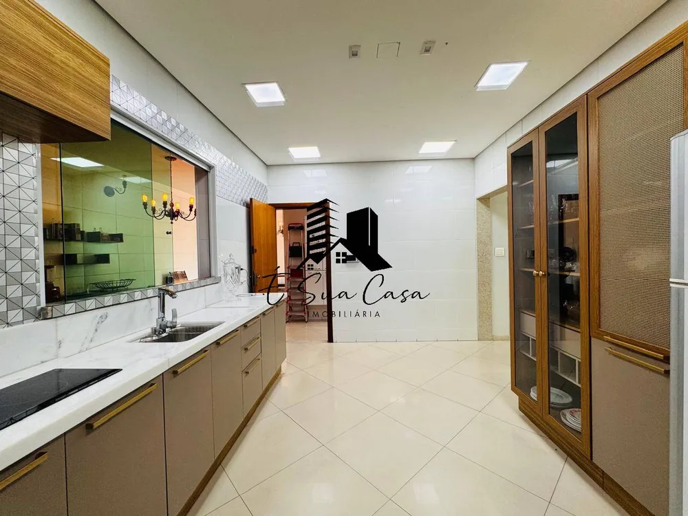 Casa, 3 quartos, 250 m² - Foto 1