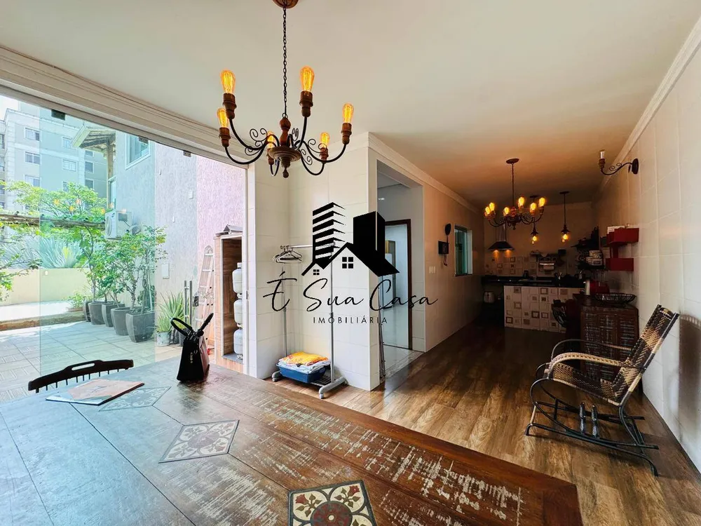 Casa, 3 quartos, 250 m² - Foto 11