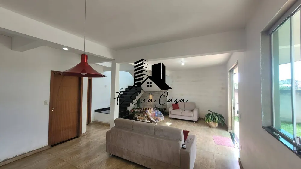 Casa, 4 quartos, 203 m² - Foto 1