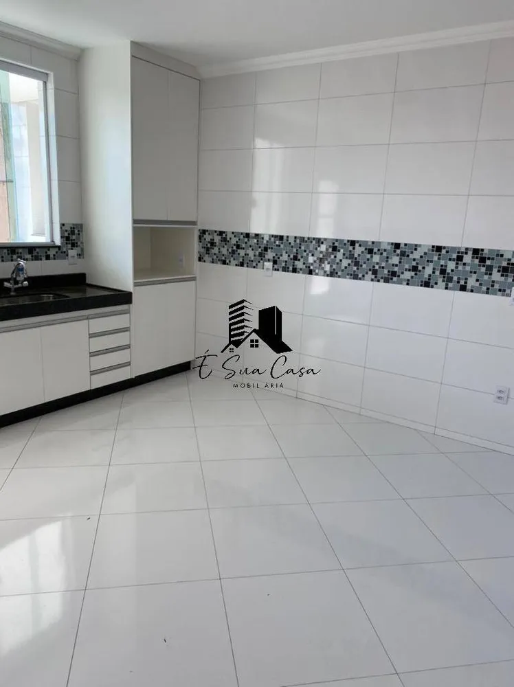 Casa, 3 quartos, 230 m² - Foto 2