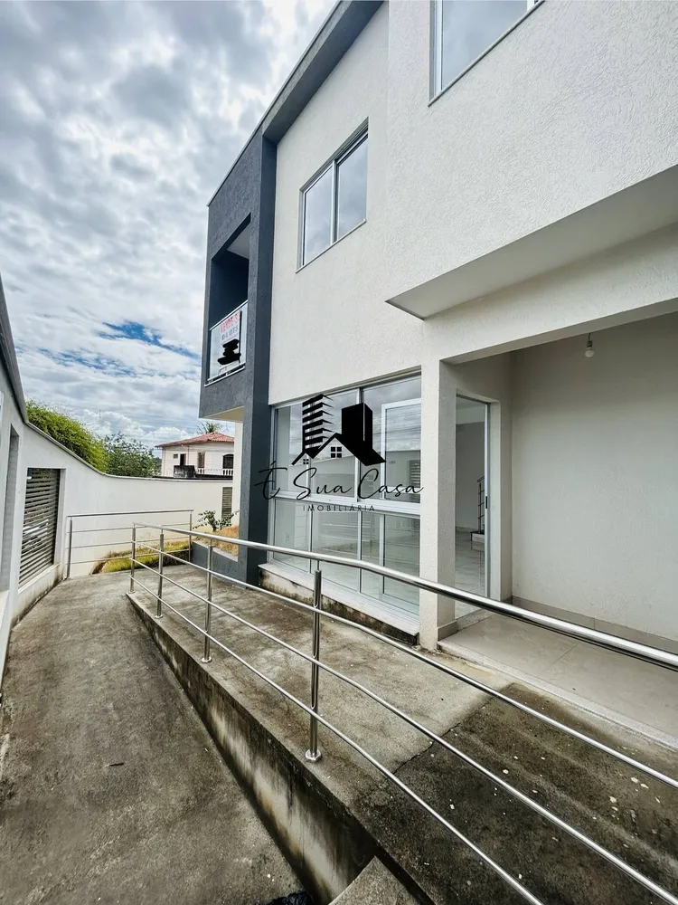 Casa, 4 quartos, 159 m² - Foto 1