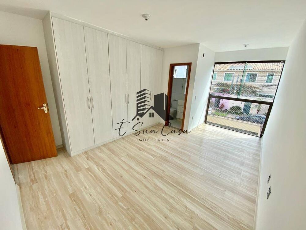 Casa à venda com 3 quartos, 180m² - Foto 2