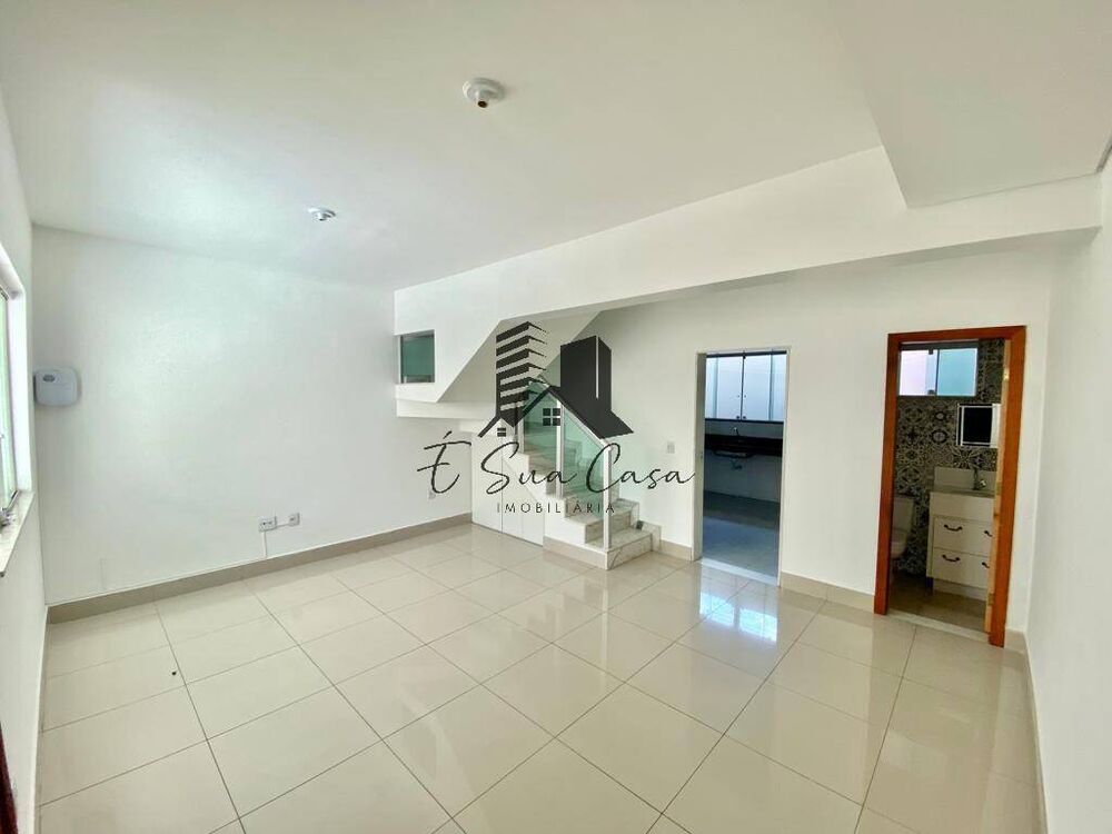 Casa à venda com 3 quartos, 180m² - Foto 4