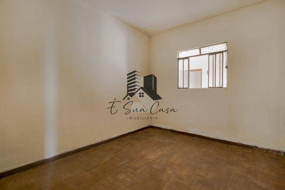 Casa à venda com 3 quartos, 200m² - Foto 4