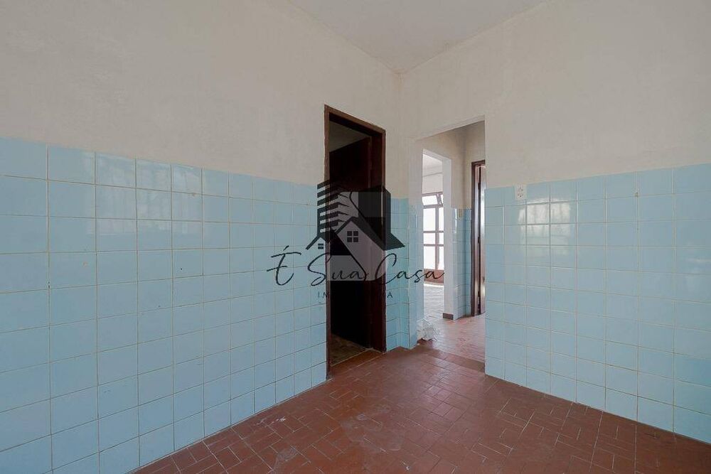 Casa à venda com 3 quartos, 200m² - Foto 3