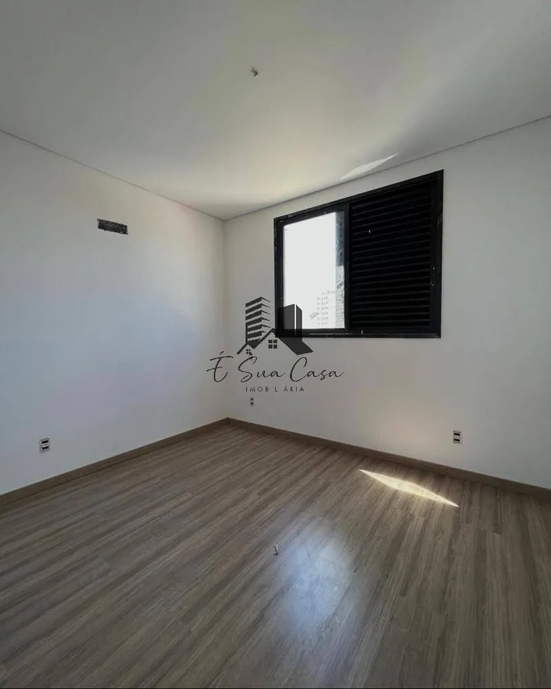 Apartamento, 3 quartos, 270 m² - Foto 2