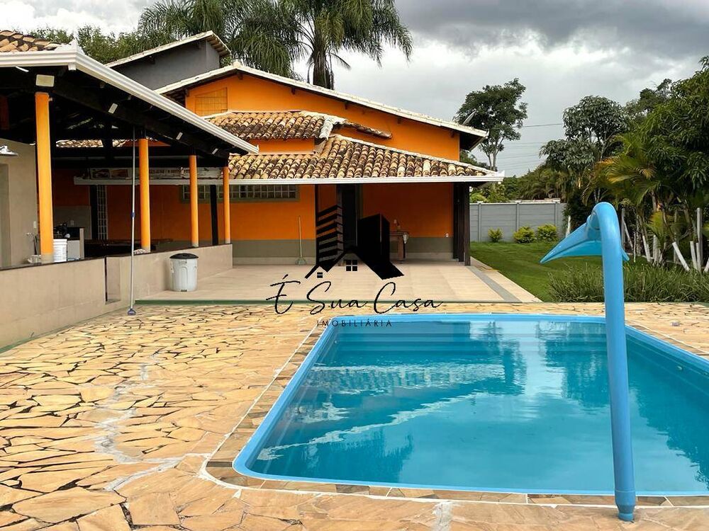 Sítio à venda com 3 quartos, 1800m² - Foto 1