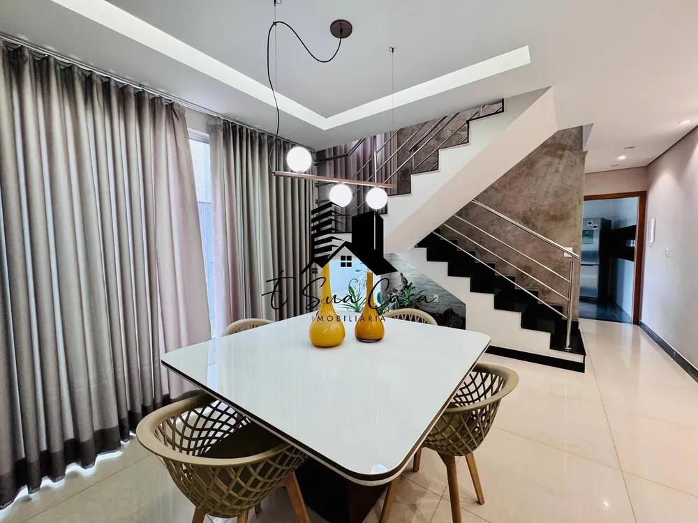 Casa, 3 quartos, 274 m² - Foto 1
