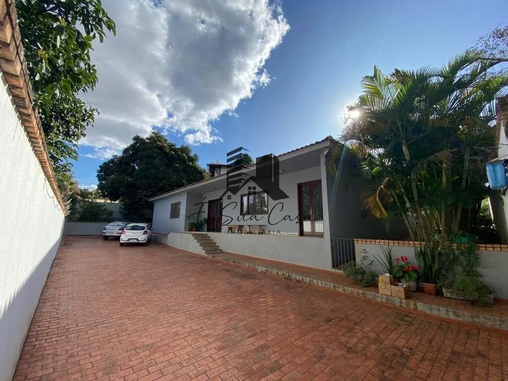Casa, 5 quartos, 330 m² - Foto 1