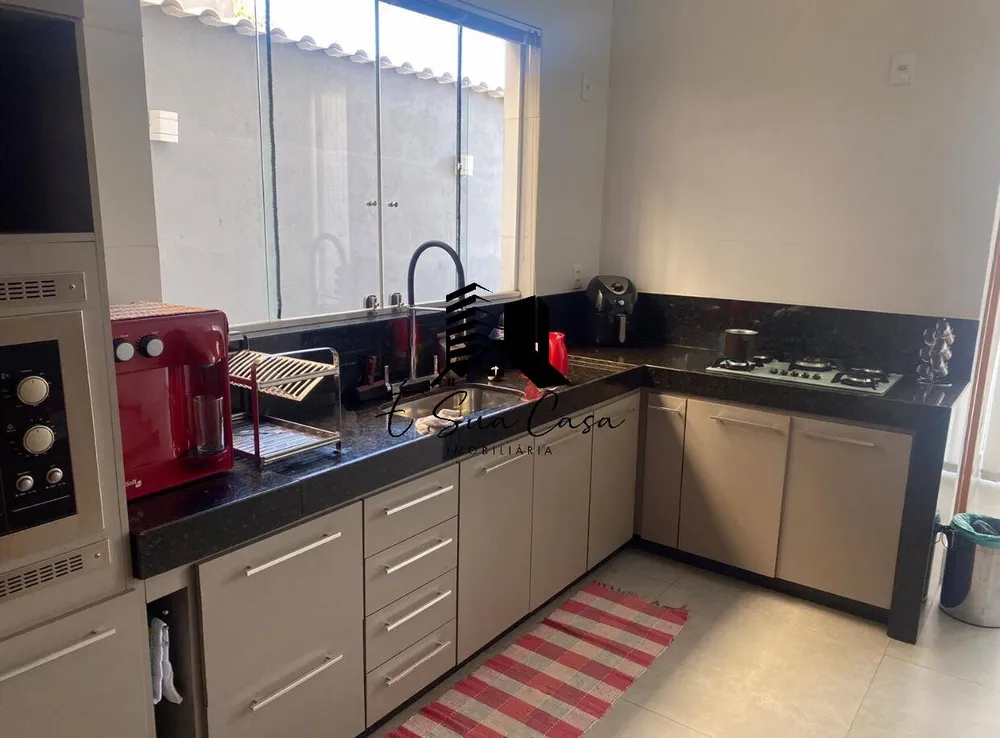 Casa, 3 quartos, 290 m² - Foto 4