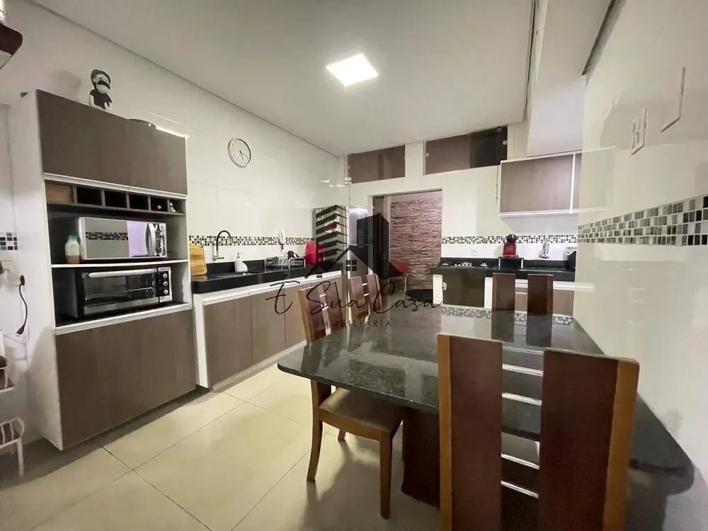 Casa, 3 quartos, 250 m² - Foto 7