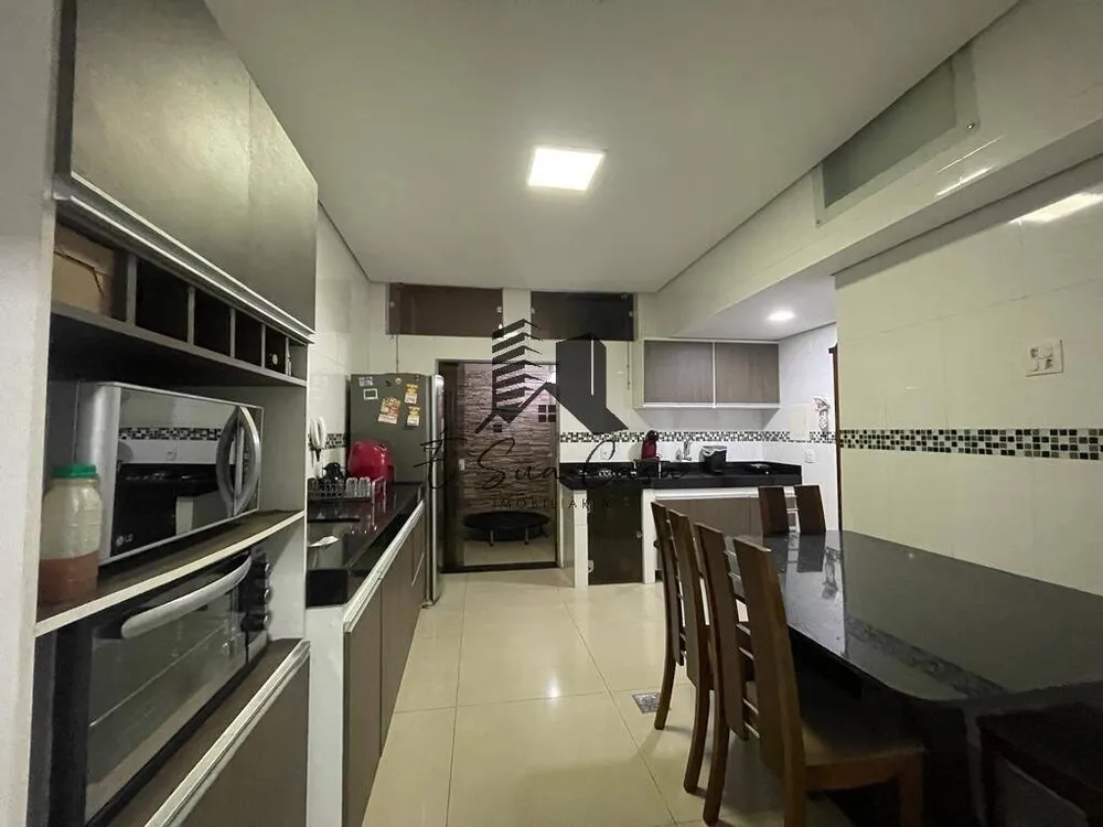 Casa, 3 quartos, 250 m² - Foto 6