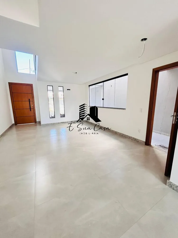 Casa, 3 quartos, 250 m² - Foto 2