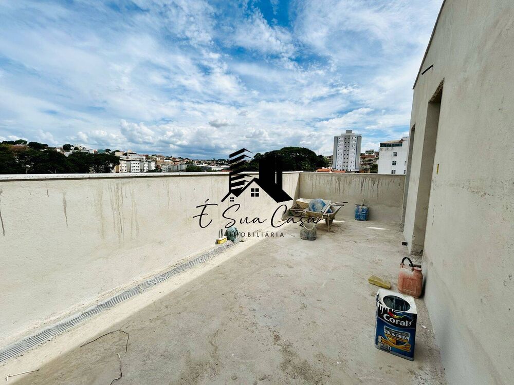 Cobertura à venda com 2 quartos, 110m² - Foto 1