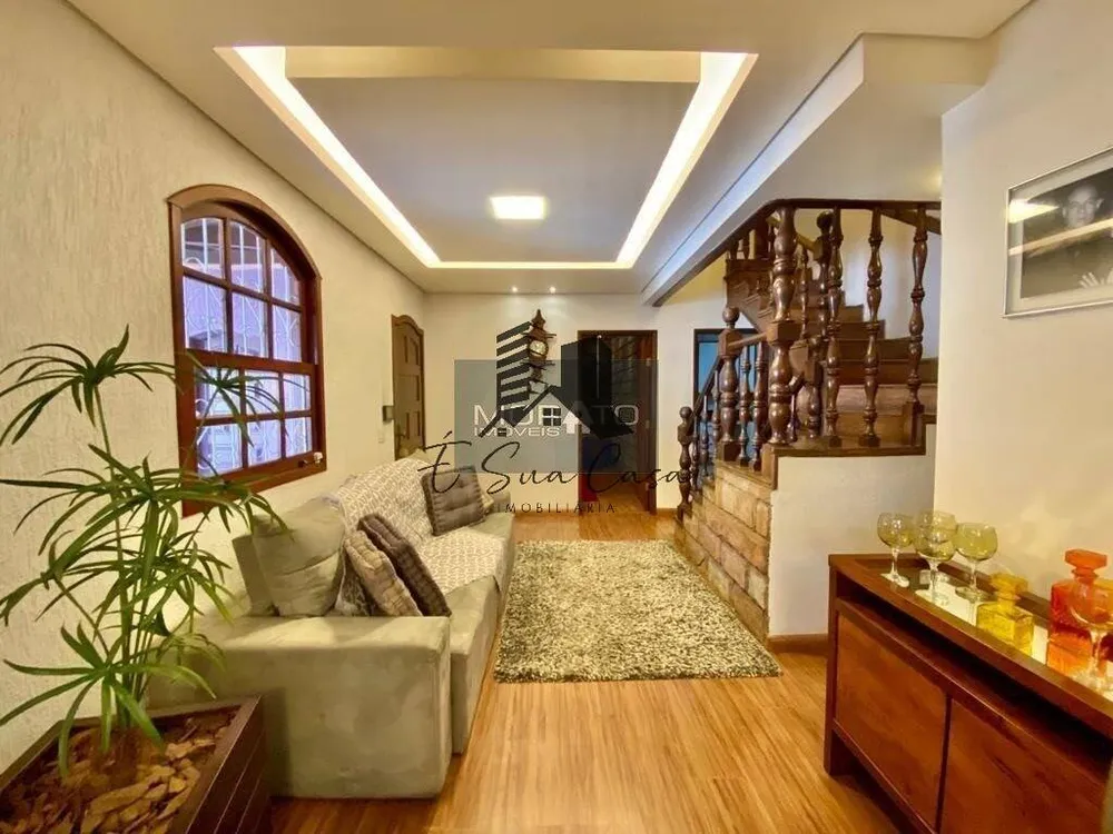 Casa, 4 quartos, 240 m² - Foto 2