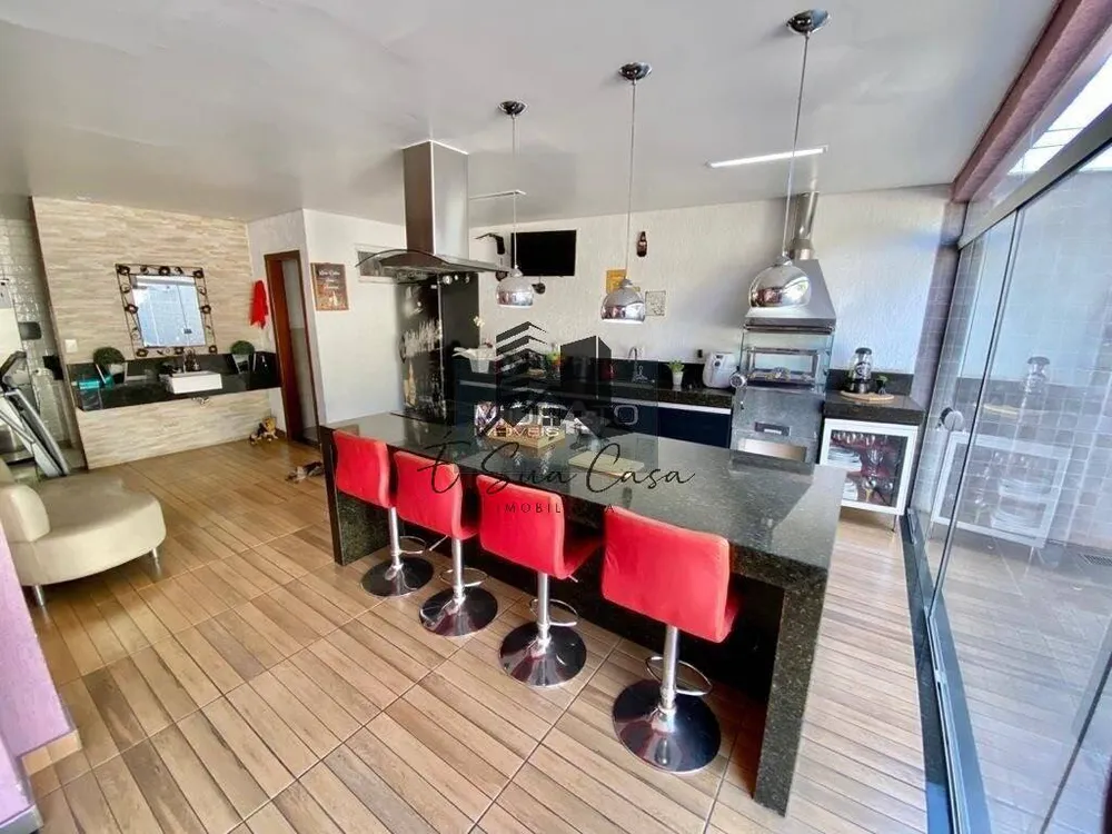 Casa, 4 quartos, 240 m² - Foto 3