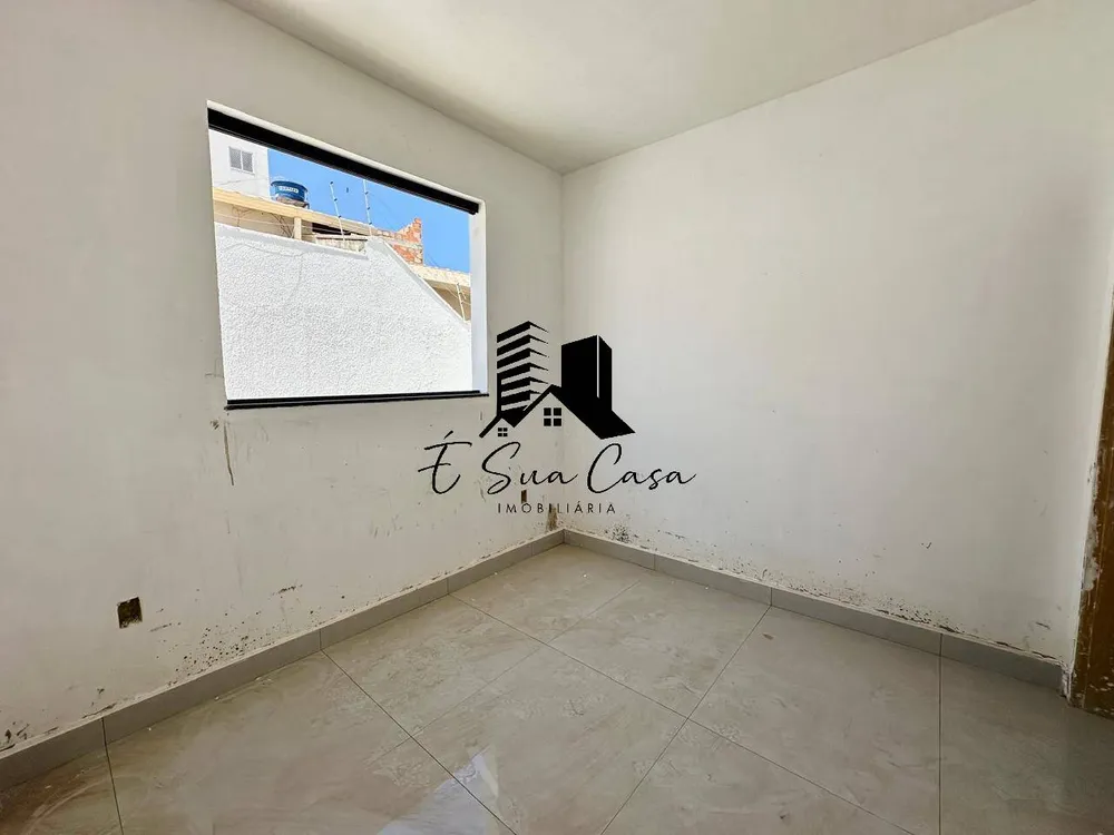 Casa, 3 quartos, 168 m² - Foto 2