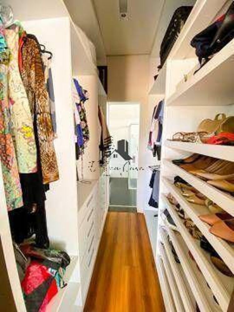 Casa à venda com 5 quartos, 300m² - Foto 4