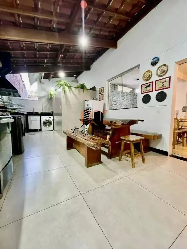 Casa, 3 quartos, 132 m² - Foto 1