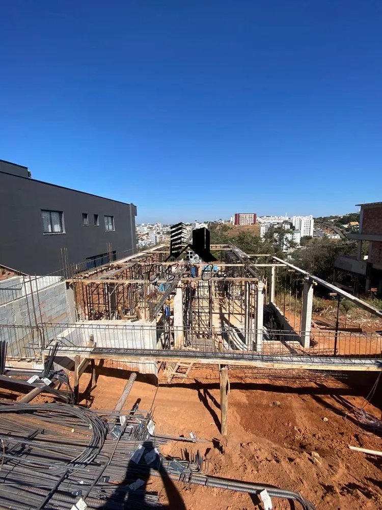 Casa, 4 quartos, 463 m² - Foto 2