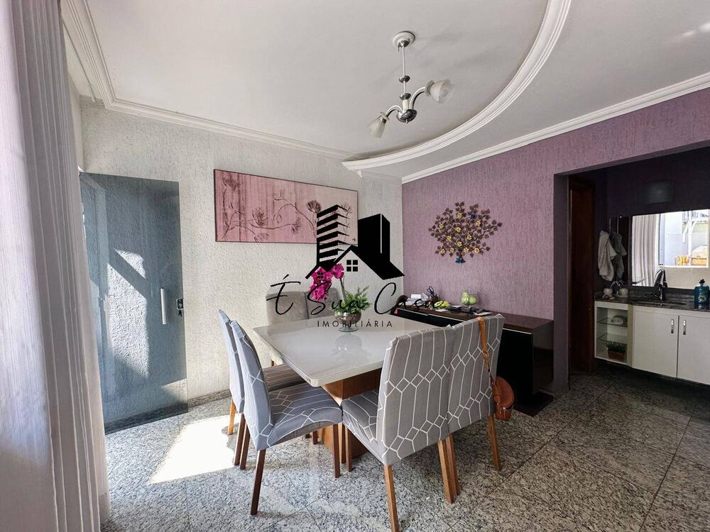 Casa à venda com 3 quartos, 114m² - Foto 4